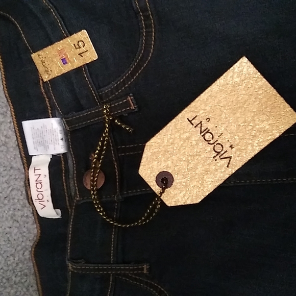 NWT Vibrant Super Stretchy Flare jeans. - Picture 4 of 4